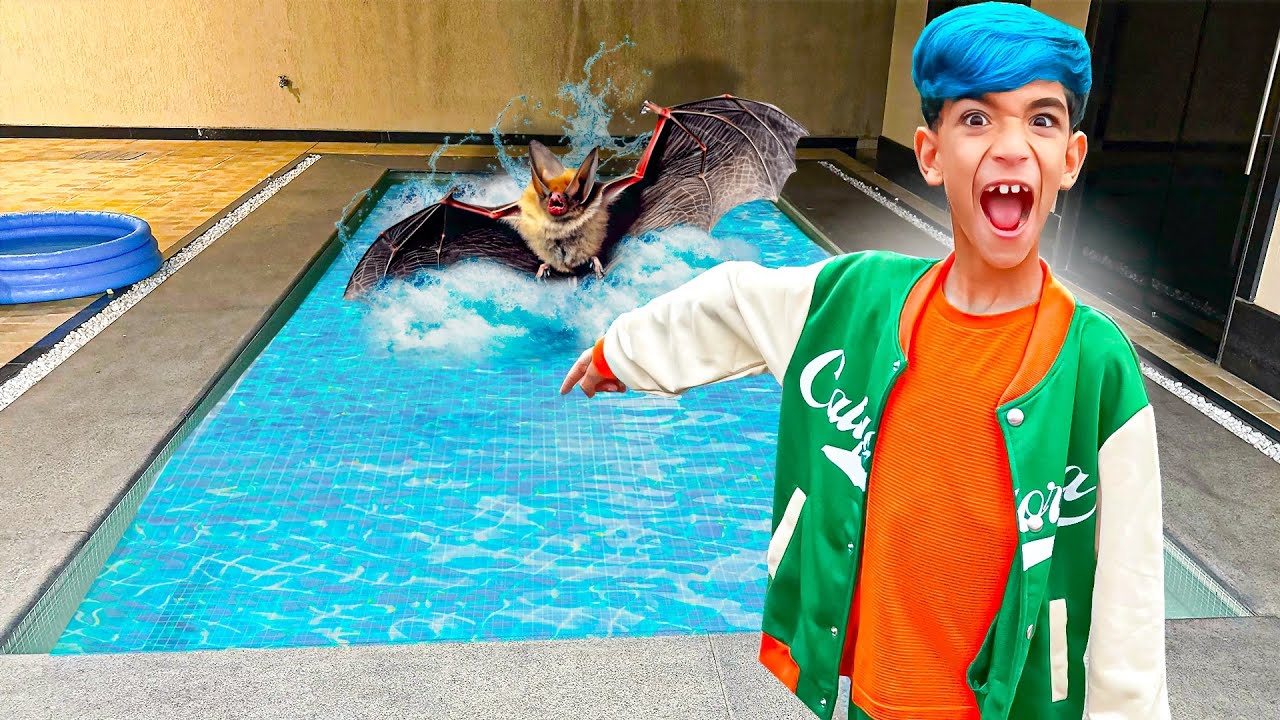UM MORCEGO INVADIU A NOSSA PISCINA ÀS 3 HORAS DA MANHÃ E FICAMOS COM MUITO MEDO