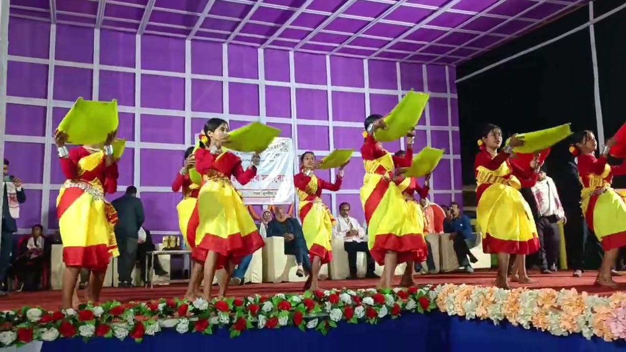 School program group dance, competition 
