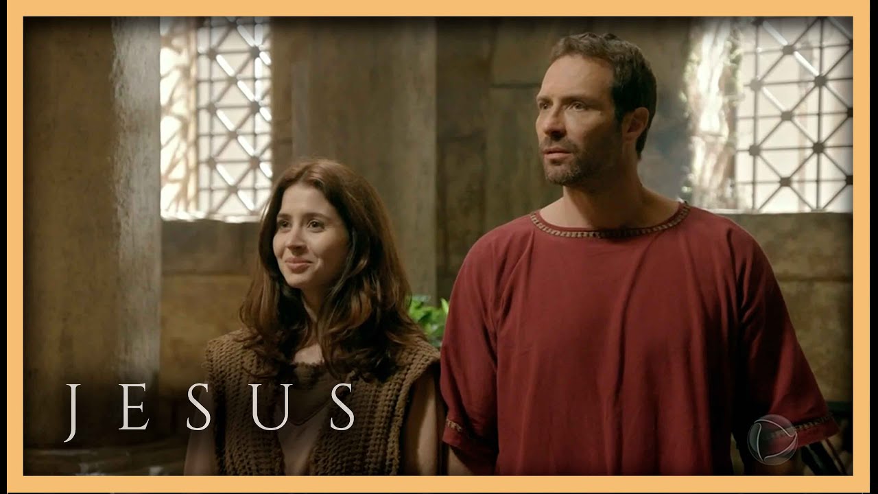 Petronius e Noemi ficam impressionados com a cura do hidrópico | NOVELA JESUS