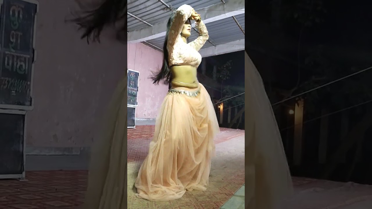 कमर करे लच लच‌ लीजा