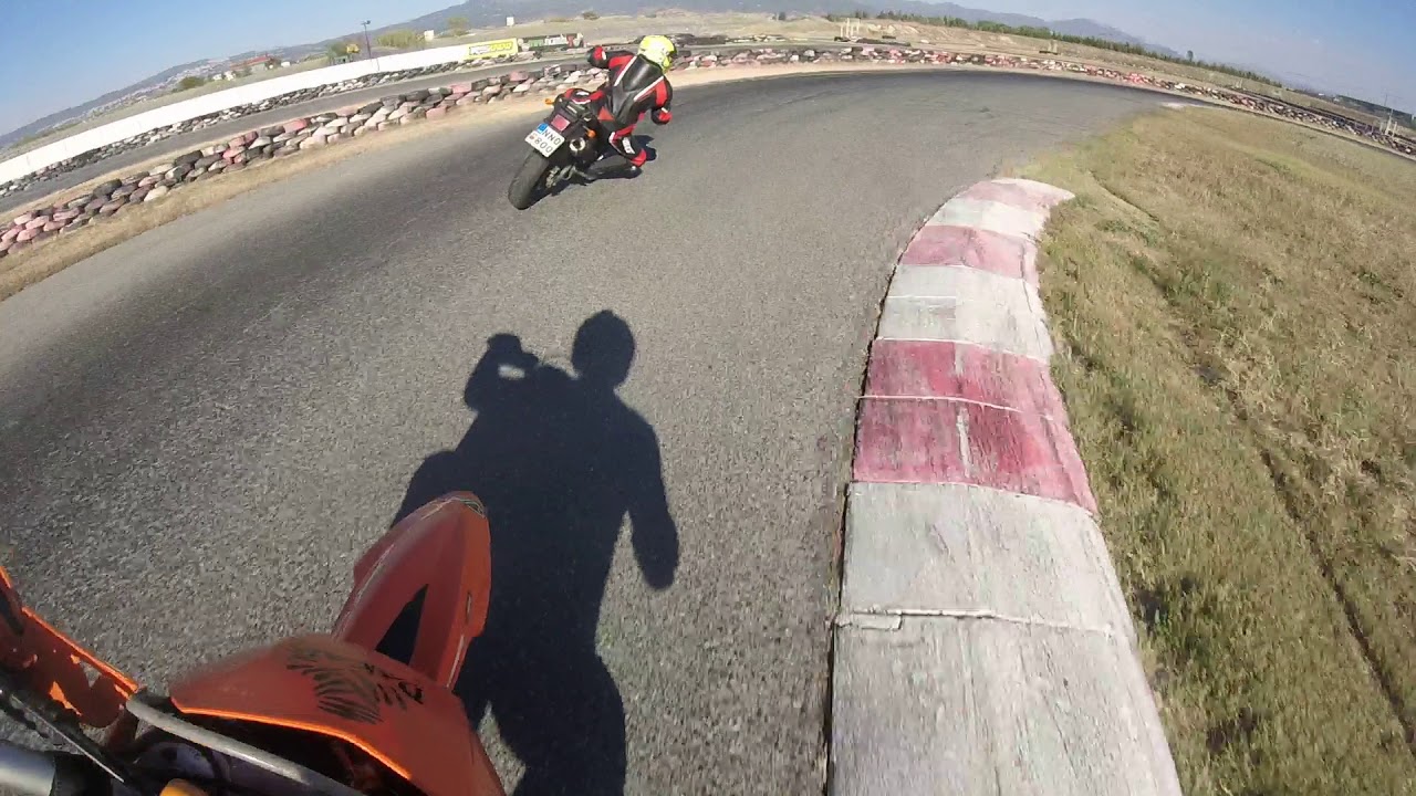 Supermoto on track - KLR 650 X KTM LC4