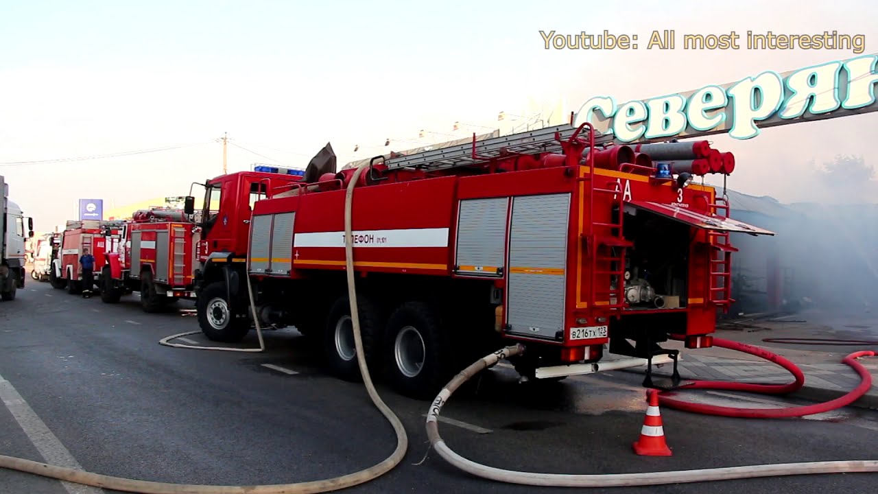 RUSSIAN FIRE TRUCK responding compilation, sirens