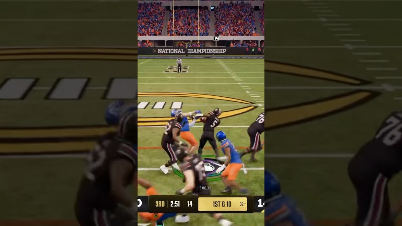 Crazy run! #football #ncaafb #cfb #shorts