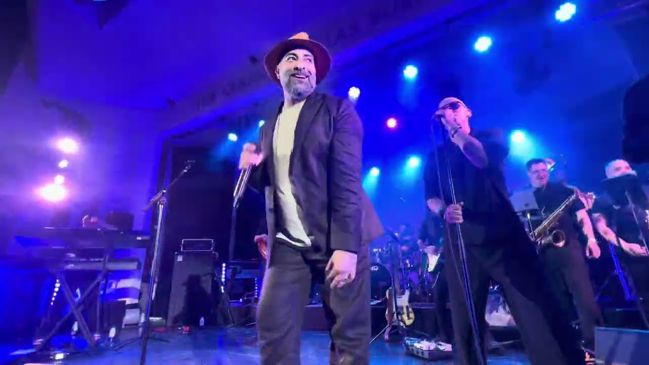 “Batilongo” Alain Perez y su orquesta en Bandshell, Miami Beach, 1ro de marzo 2025