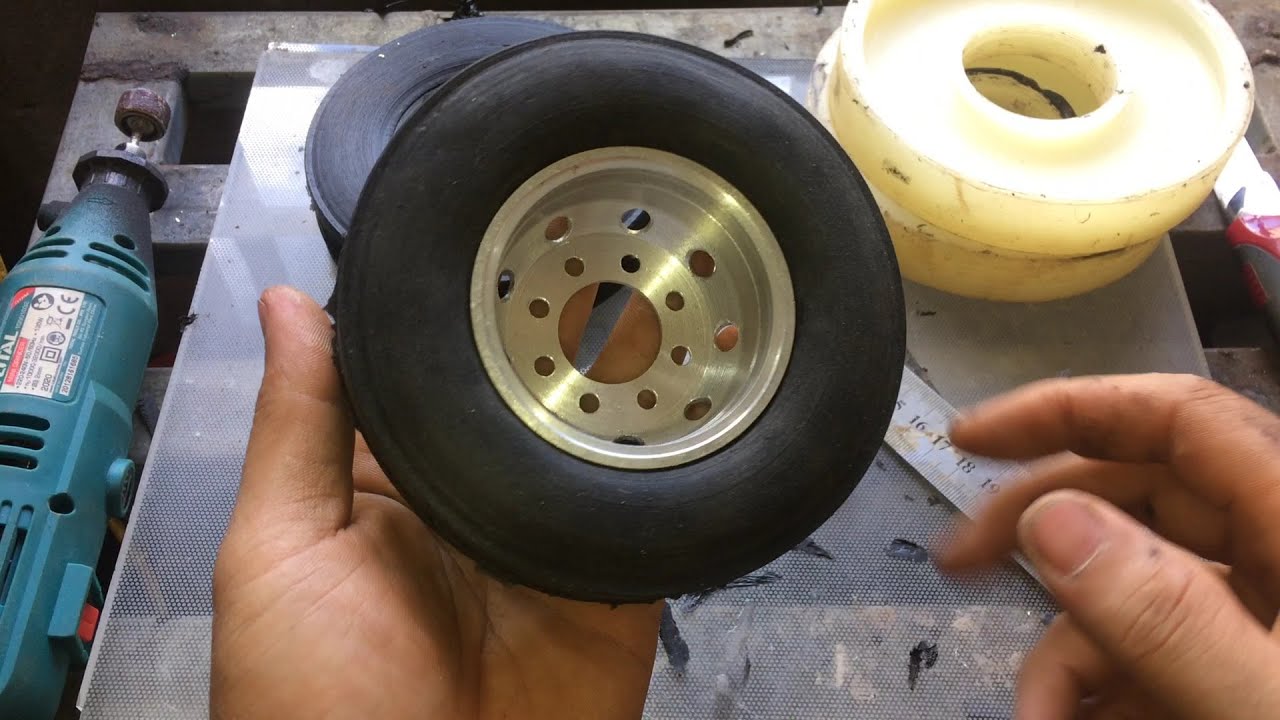 cách làm lốp xe tải RC từ keo silicon. casting silicon tires home made