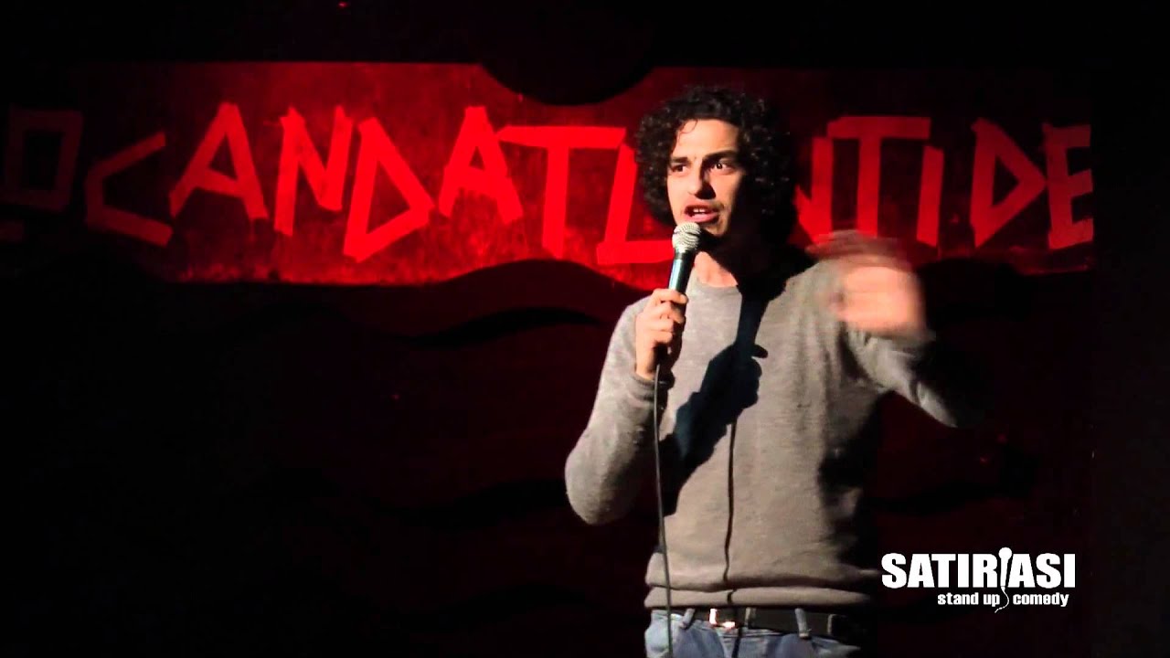 In Italia c'è bisogno di cultura - Pietro Sparacino #standupcomedy