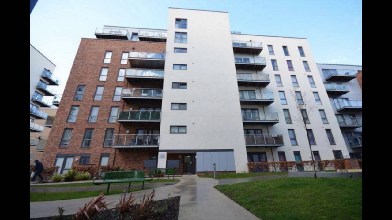Honour Gardens, Dagenham, RM8.  £230,000 - £250,000. Please Call 02034222333