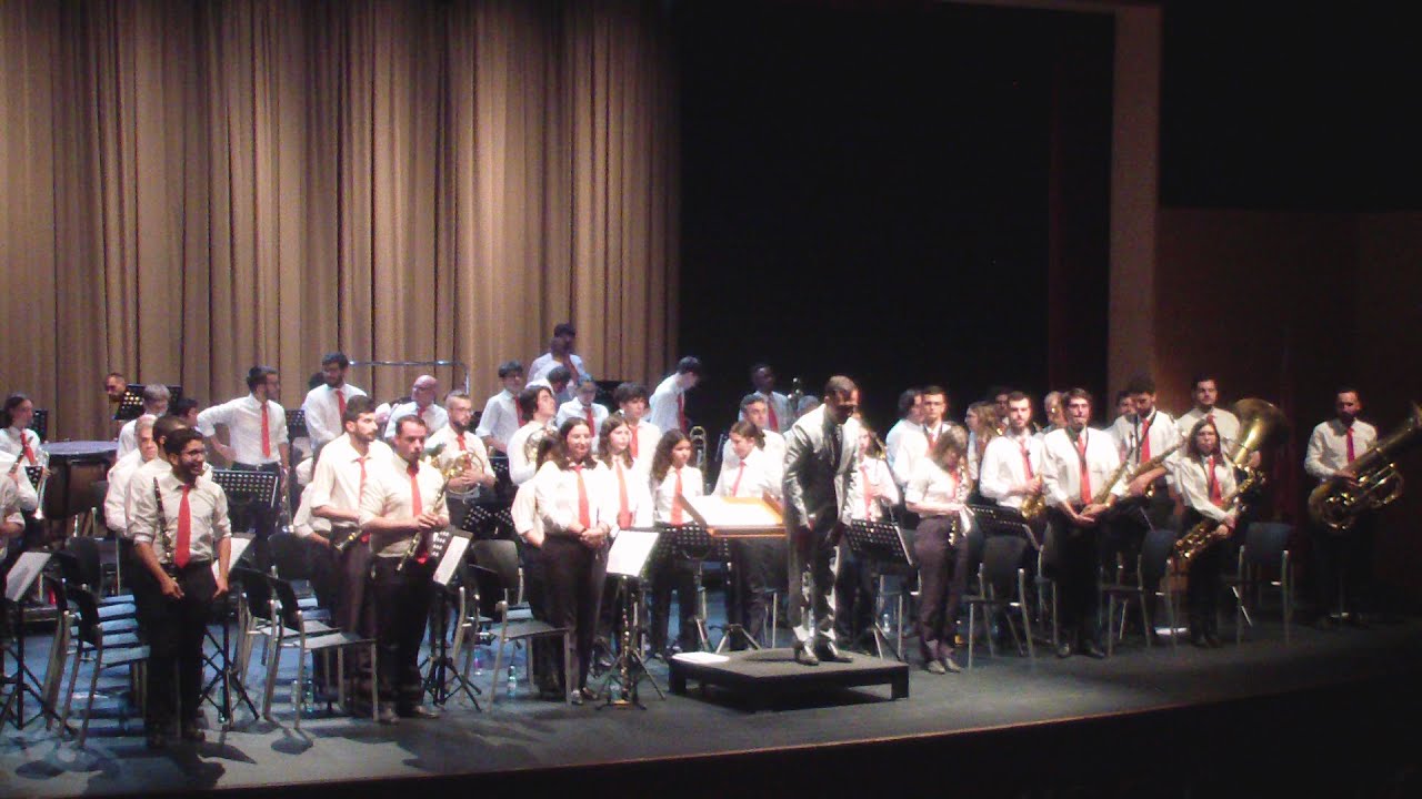 Banda de Mus. de Coimbrões (Maestro: J. Alexandre Sousa)PRINCIPE IGOR-DANÇAS GUERREIRAS - A. Borodin