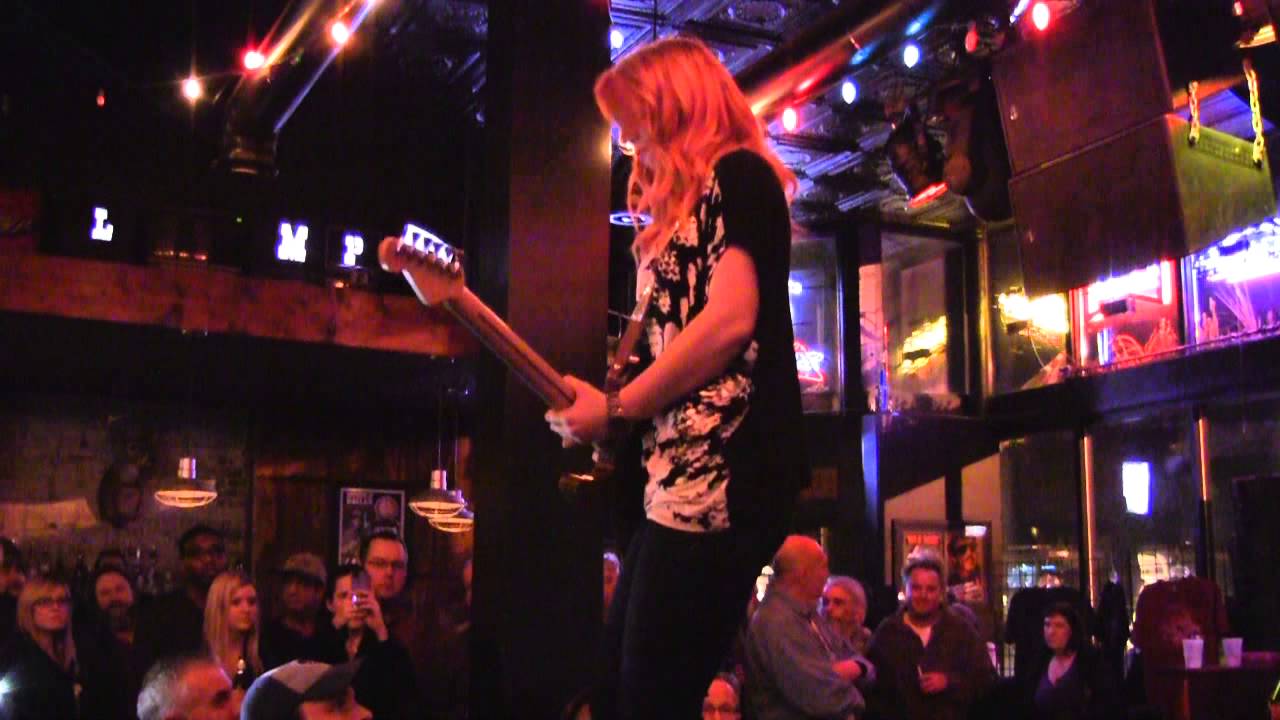 Samantha Fish Band-- Runaway