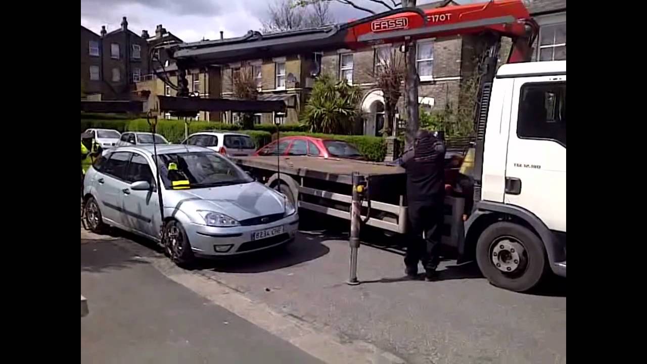 Don't park in front of people's driveway Part 2!