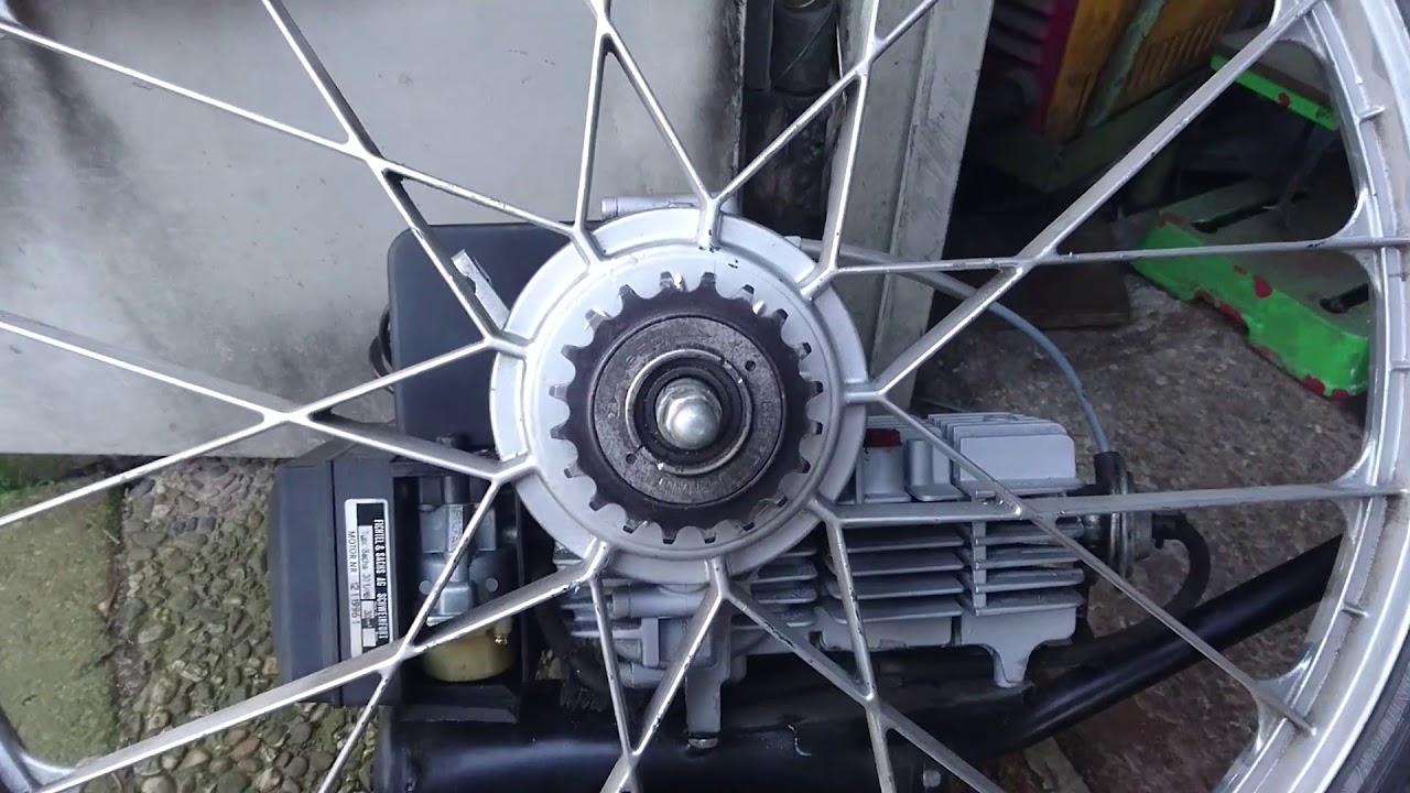 saxonette spartamit motor vom hinterrad trennen vom fahrrad mit hilfsmotor mopeten schmiddi