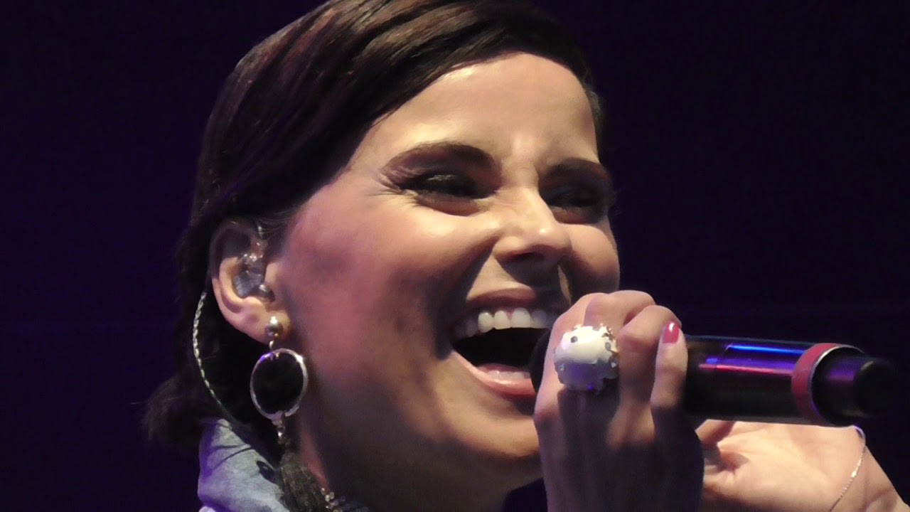 Nelly Furtado -- All Good Things Come To An End - Live @ Surrey BC Fusion Festival 2017