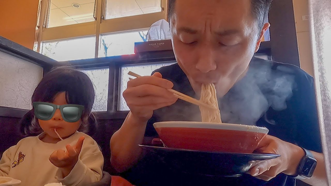 家族で朝から晩まで食べまくる休日【ハンバーガー、ラーメン、ピザ】