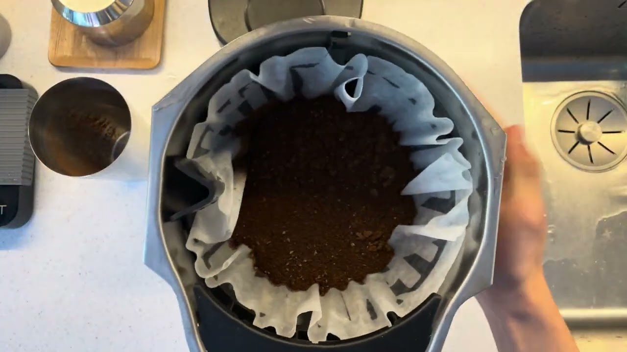 Opening Shift as a Barista &ndash; Morning Routine POV