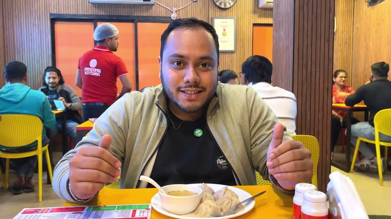 Kolkata’s Best Chinese Restaurants | Street Food in Momo i am, Crystal Chimney, Denzong, Kim Pou