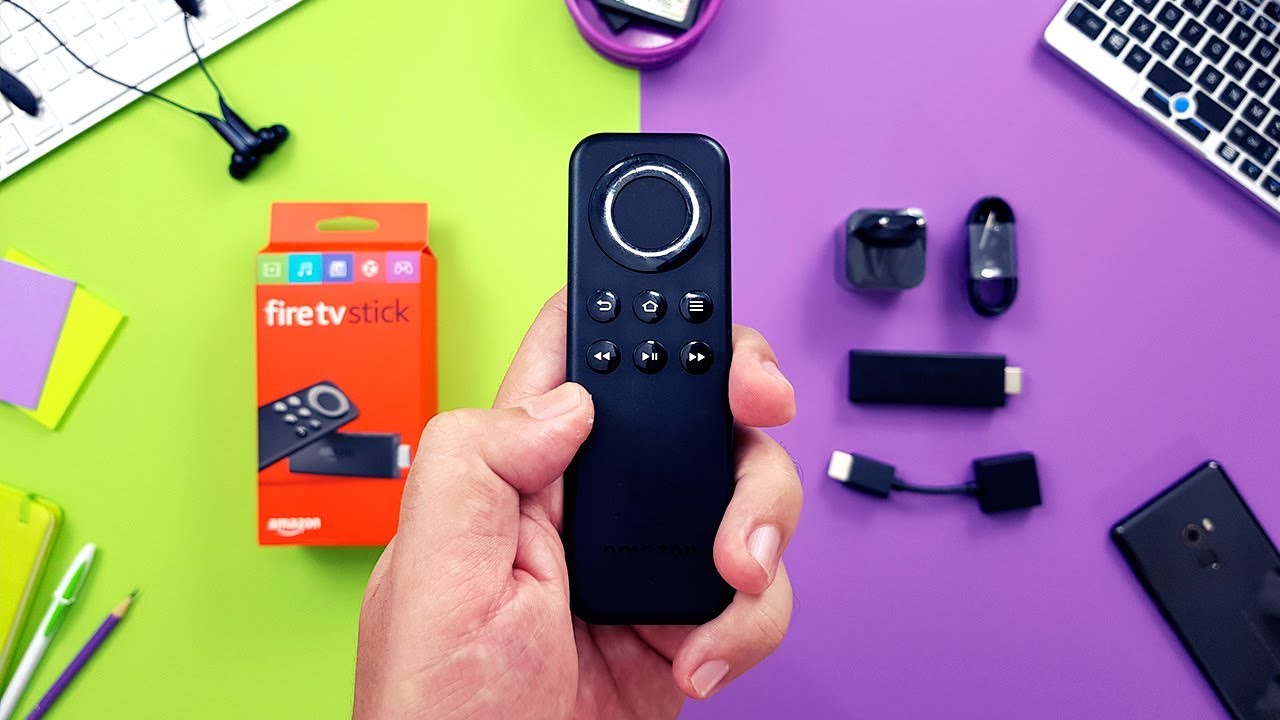 REVIEW FIRE TV STICK - DÊ UM UPGRADE PARA SUA TV ANTIGA!