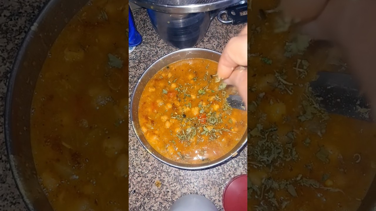 Chole ki sabji  #yashika thakur cooking &hearts;️