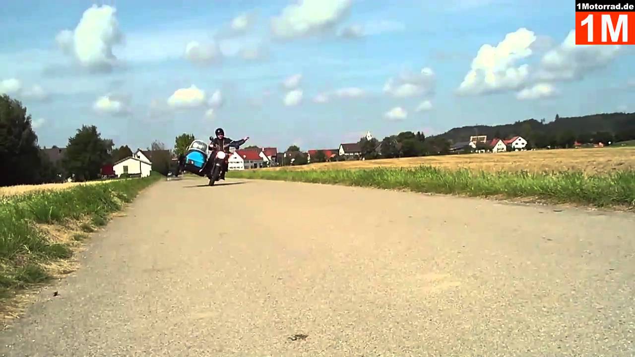 Auf 2 R&auml;dern - MZ ETZ 250 mit Beiwagen und Bierfass - Gespann fahren