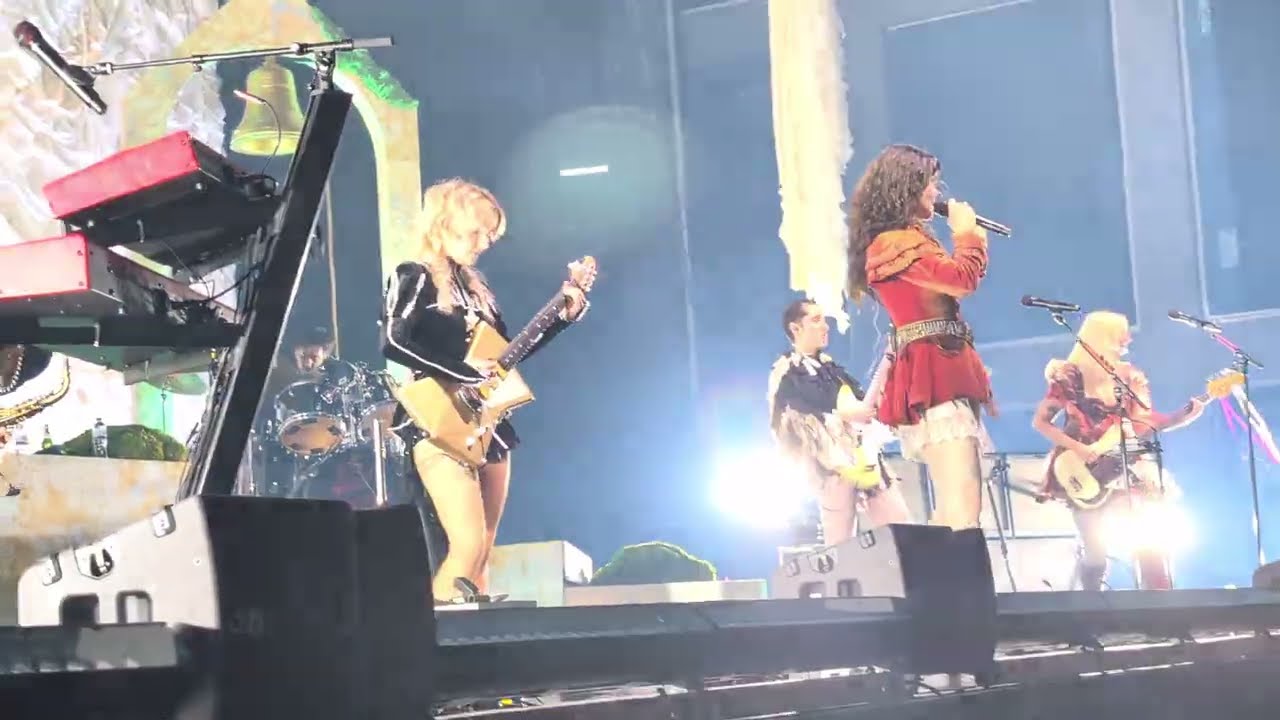 The Last Dinner Party - Big Dog [Live at Aviva Studios, 26/11/2025]