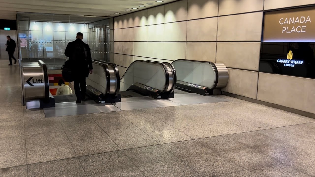 7x Escalator Ride at Canary Wharf Station / Canada place Shopping Arcade at night