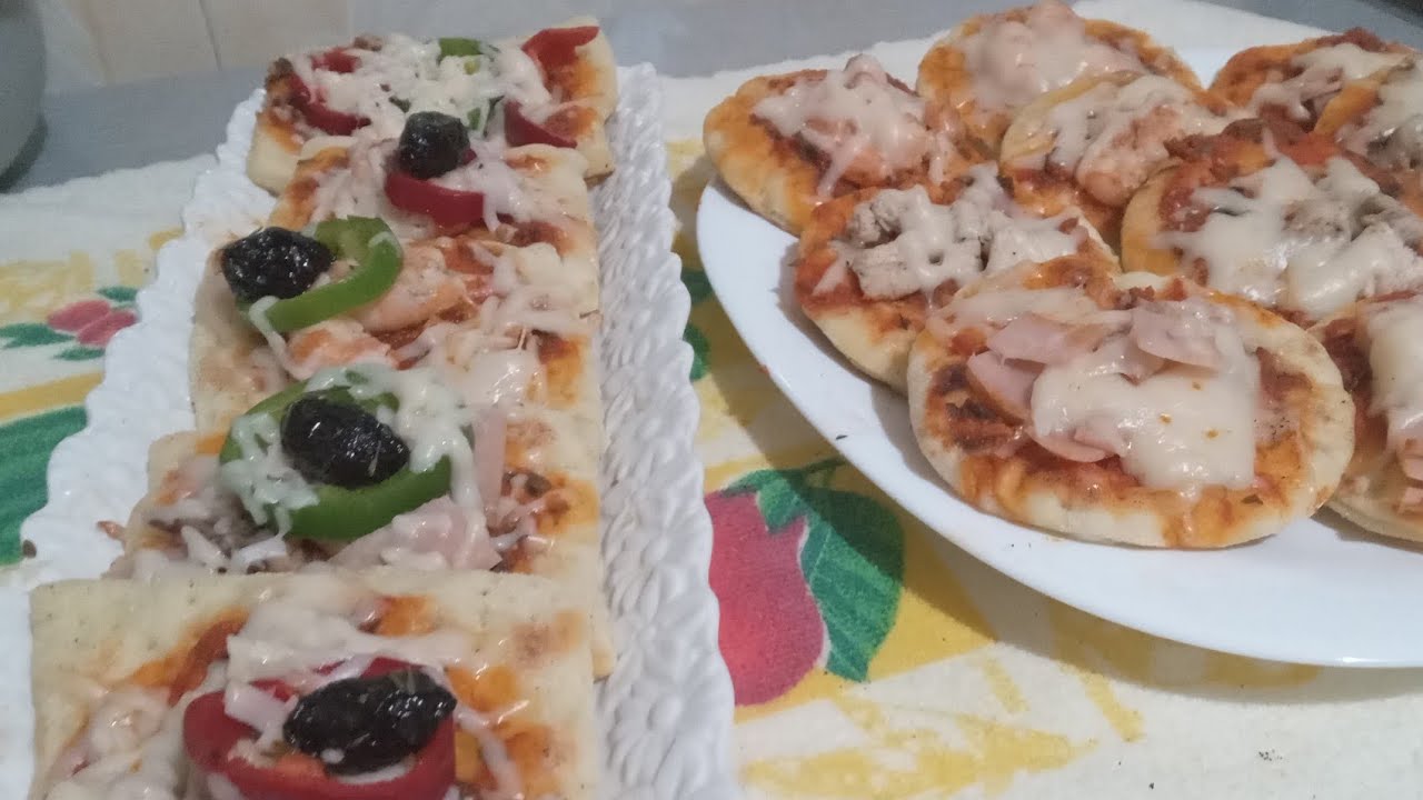 أروع ميني بيتزا  بعجينة قطنية مقرمشة من برا ورطبة من ال🍕🍕🍕🍕🍕🍕🍕🍕🍕