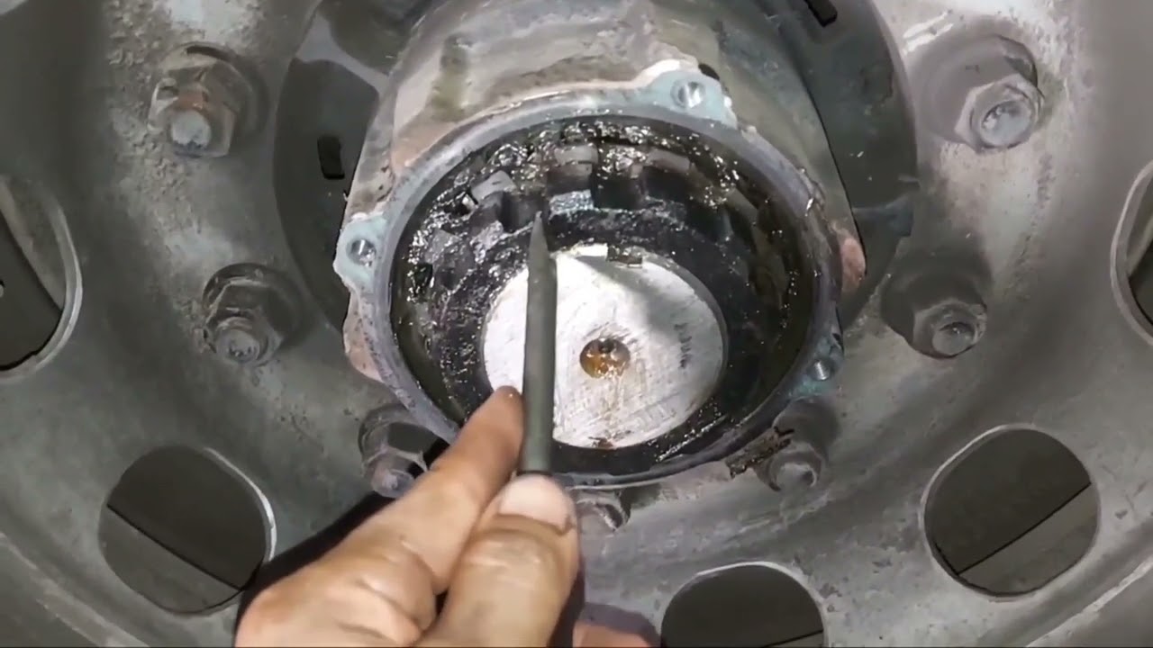 Rodas da Carreta e dos caminhões e ônibus Soltas atenção muito cuidado