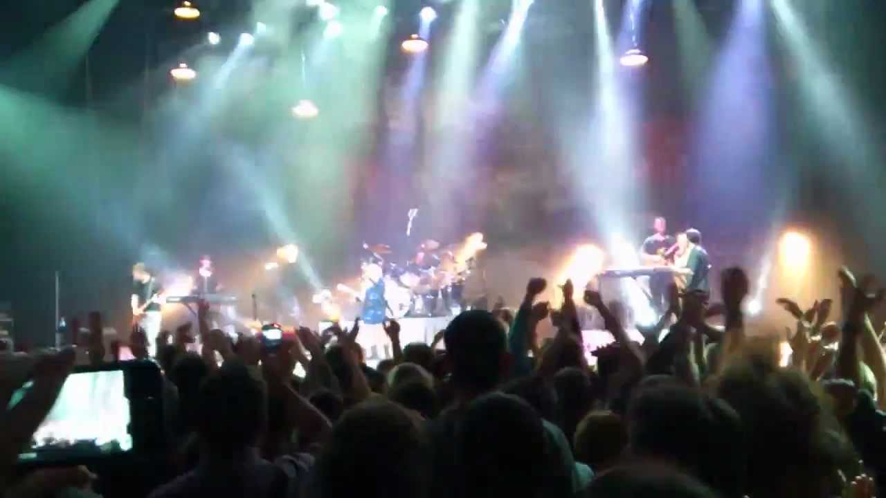 The Cranberries - Zombie (Torwar 14.10.12) HD