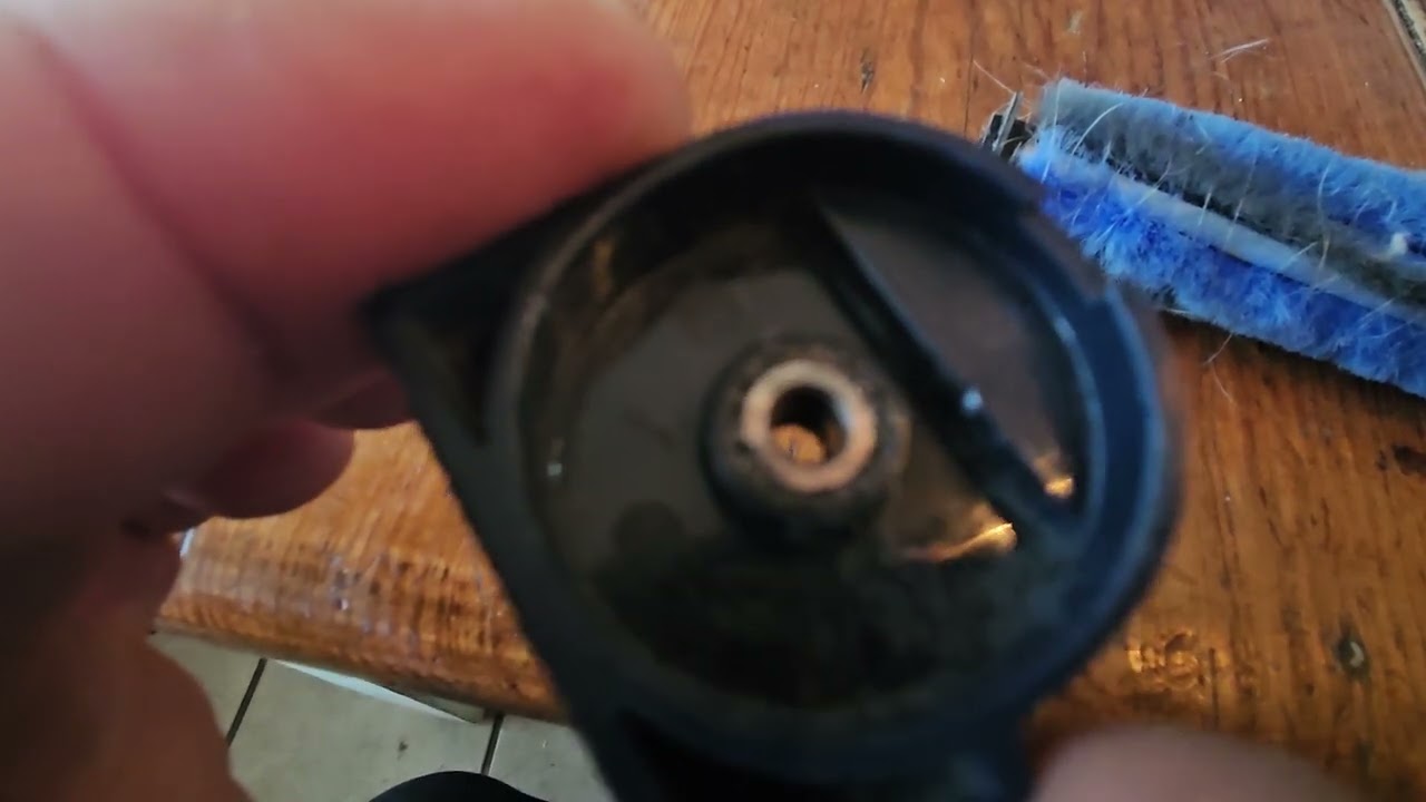 PrettyCare Stick Vac Brush Stops Turning