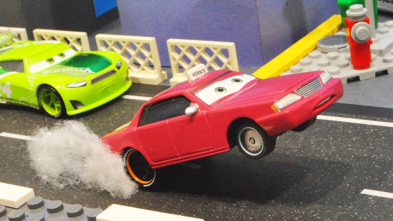 Vern the Fastest Taxi Driver - Cars StopMotion