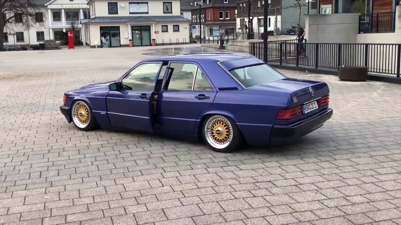 Big Daddy's Benzo / Mercedes Benz 190E 2.3 Azzurro