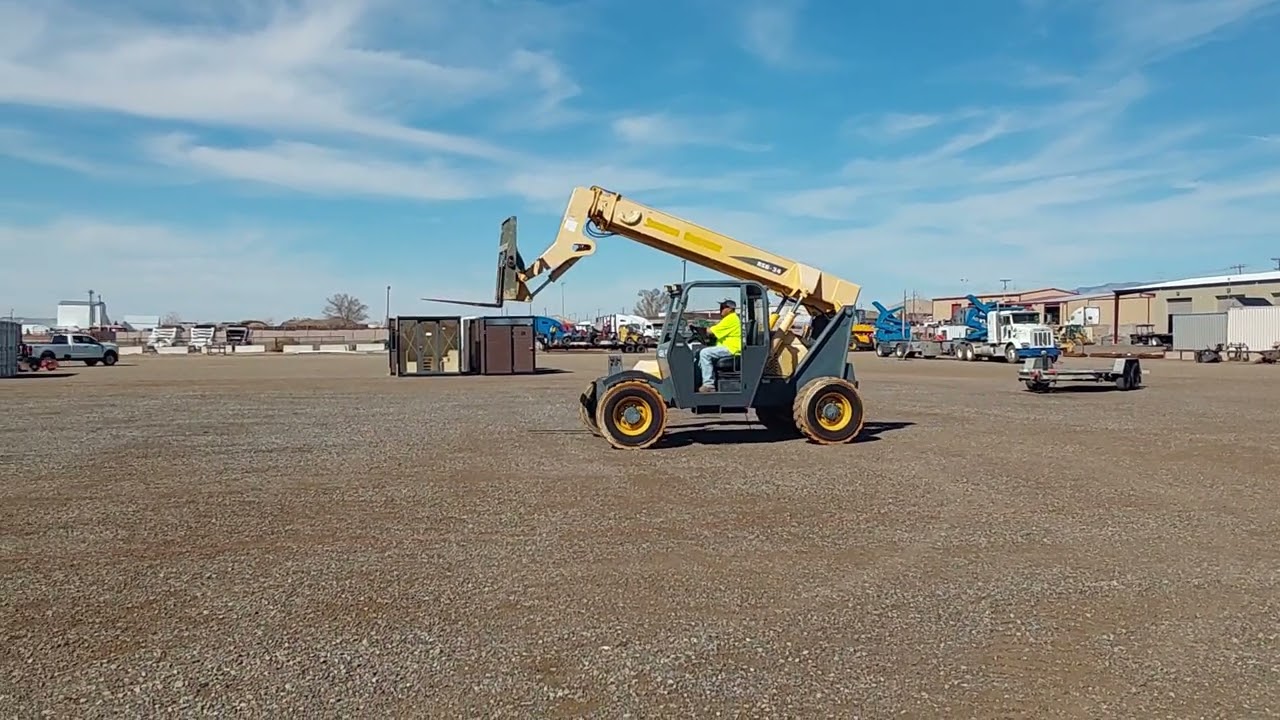 #601 - Gehl RS6-34 6,000 Lb 4x4x4 Telescopic Forklift