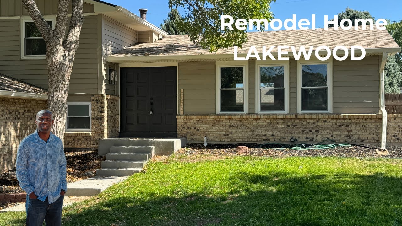 Lakewood Co's BEST Kept Secret for a Fully Updated Home!