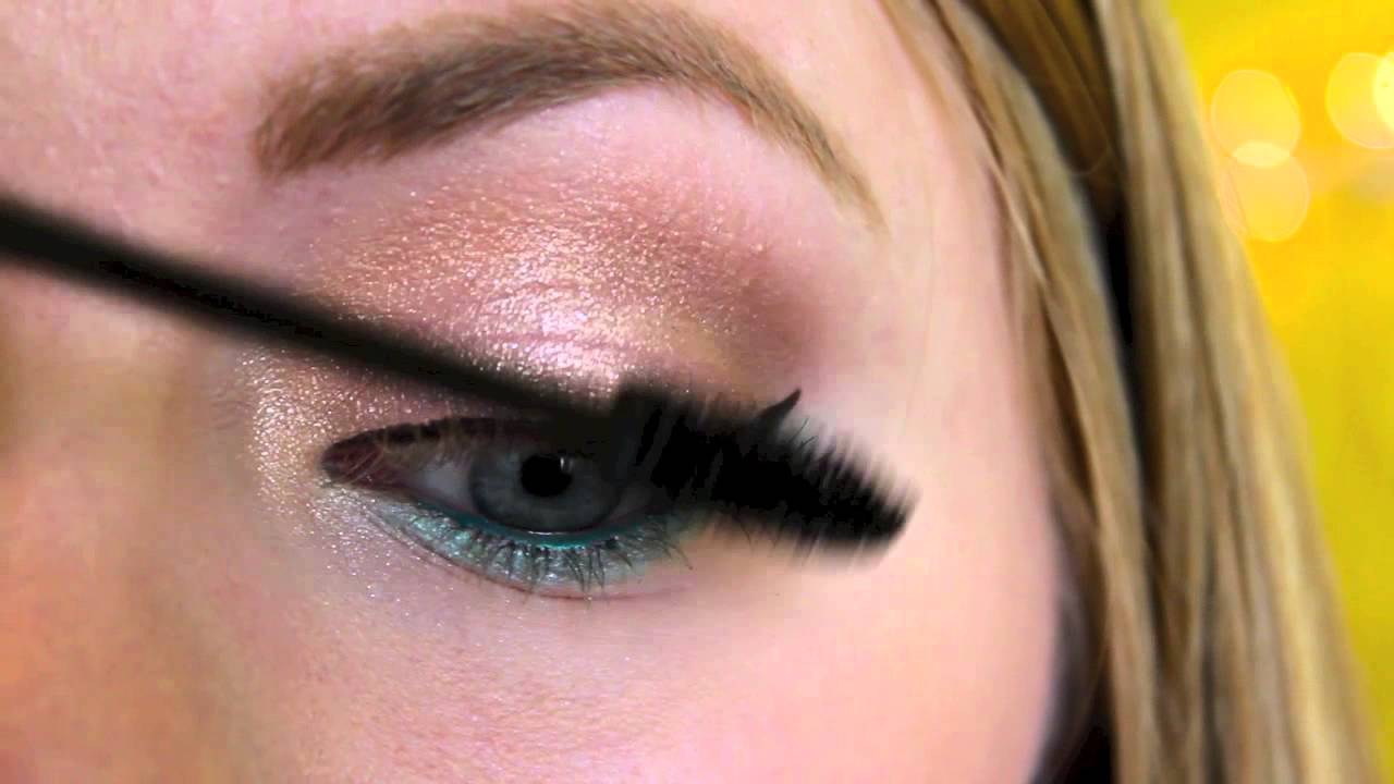 Review & Demo: Maybelline Full N Soft Mascara
