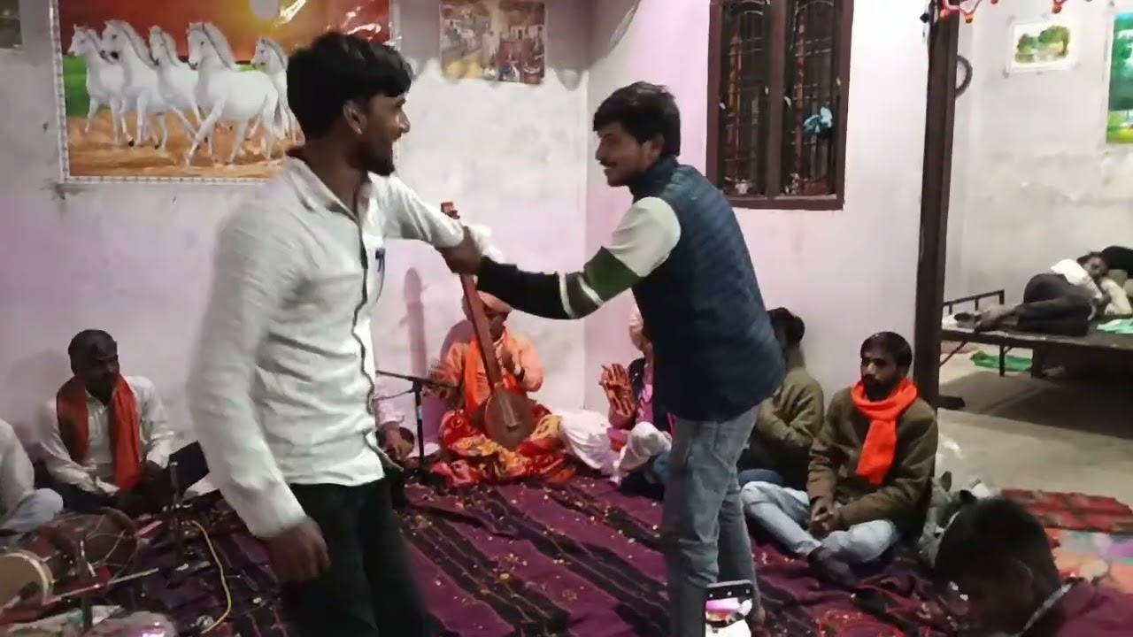 दशरथ गिर गुरुजी रात की पूजन के लिए संपर्क करें 9179113576
