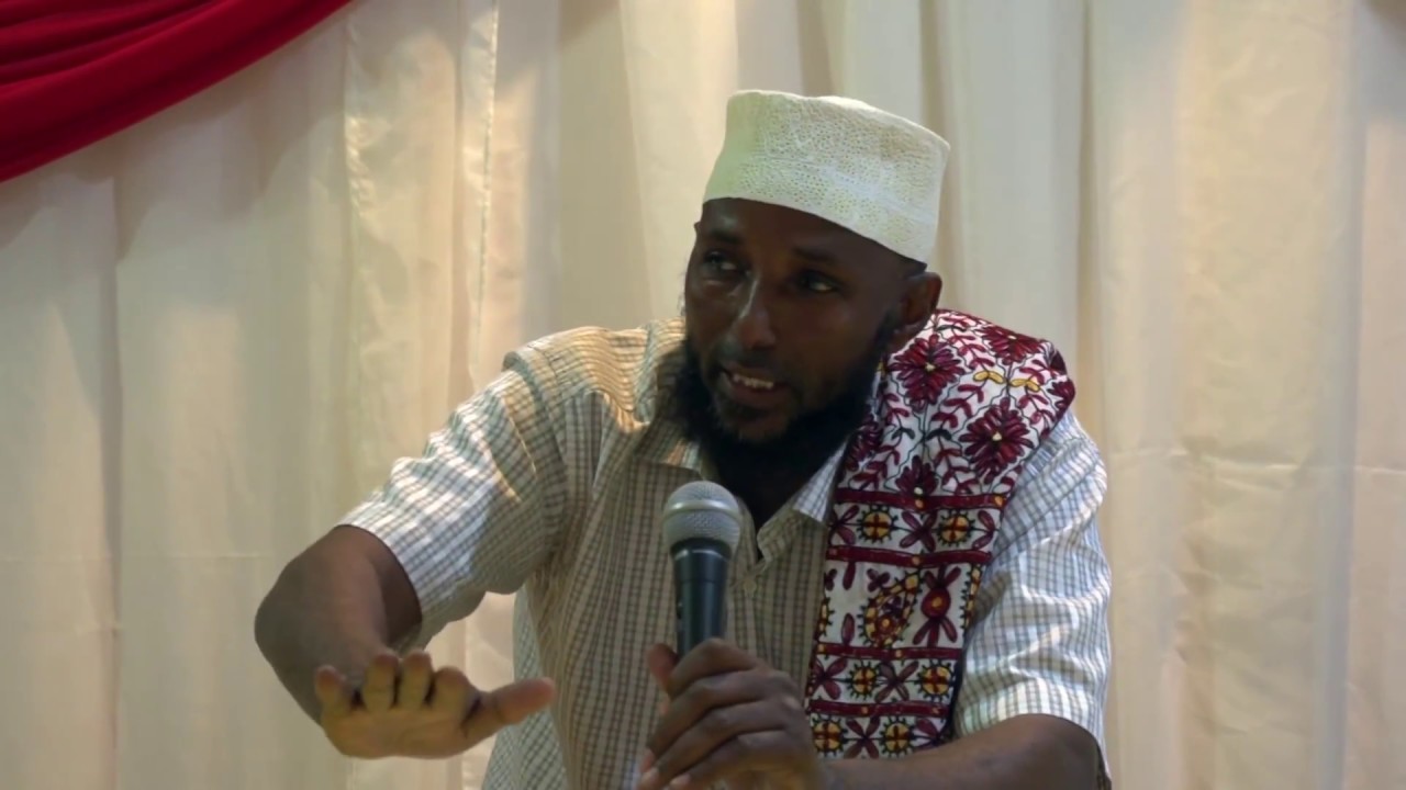 Muxaadaro Cusub: Sideen Ula Dhaqmaynaa Ubadkeena Sh. Mustafe Cumar Cali  kujoog