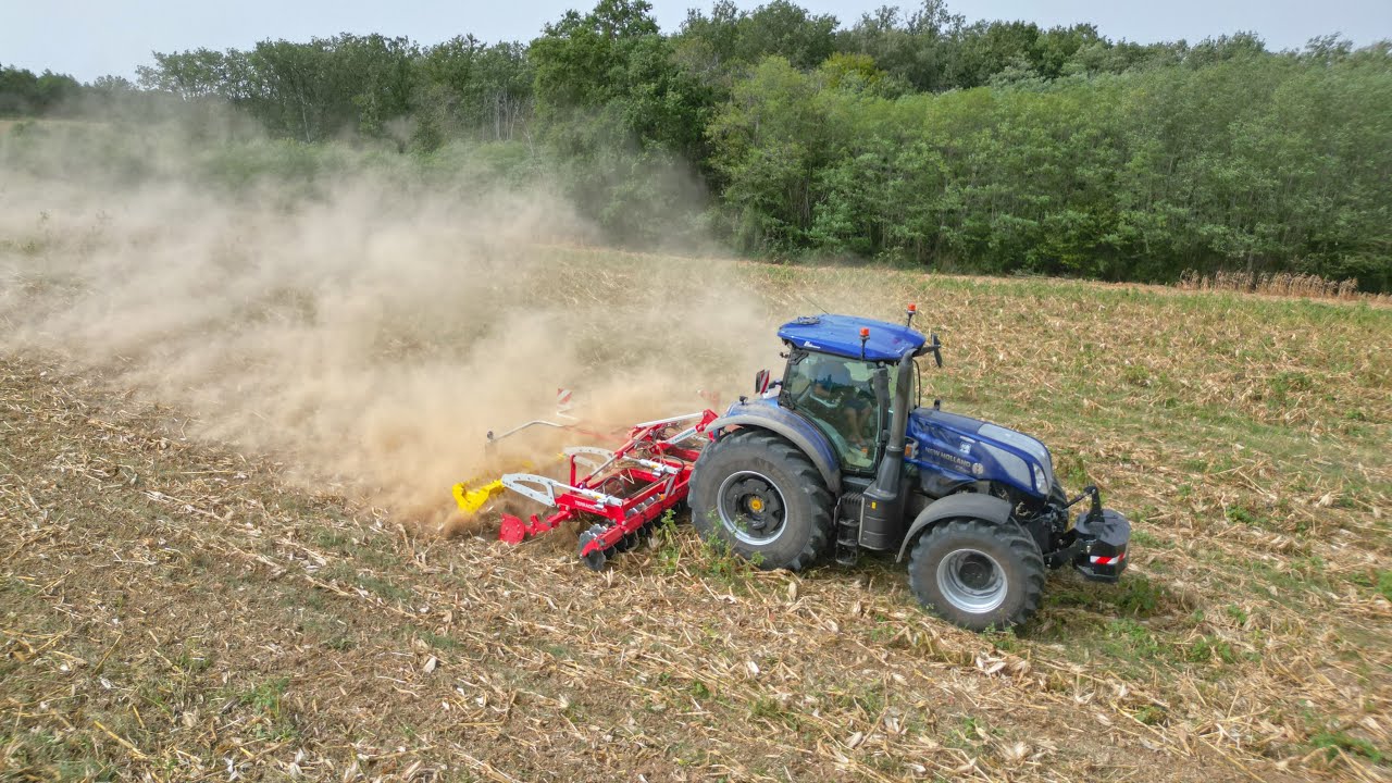 Nouveau New Holland t7 300 au déchaumage