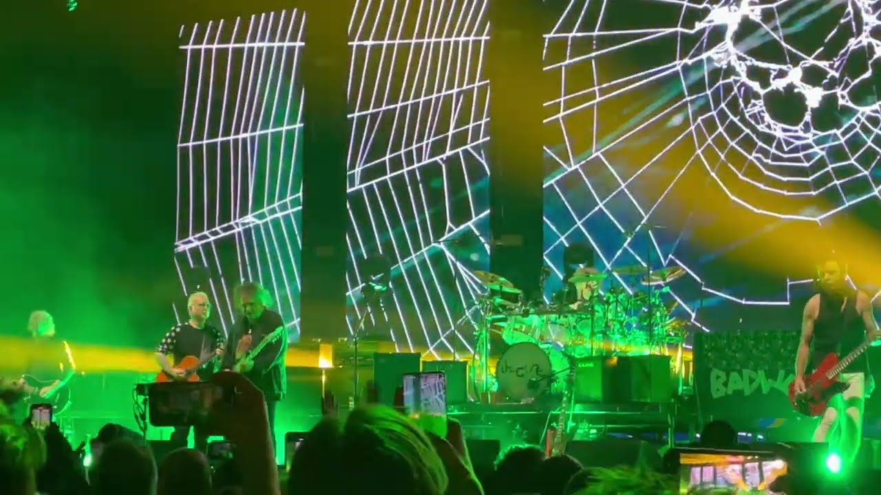 The Cure #21 Lullaby @ Sportpaleis Antwerpen Belgium 23/11/2022