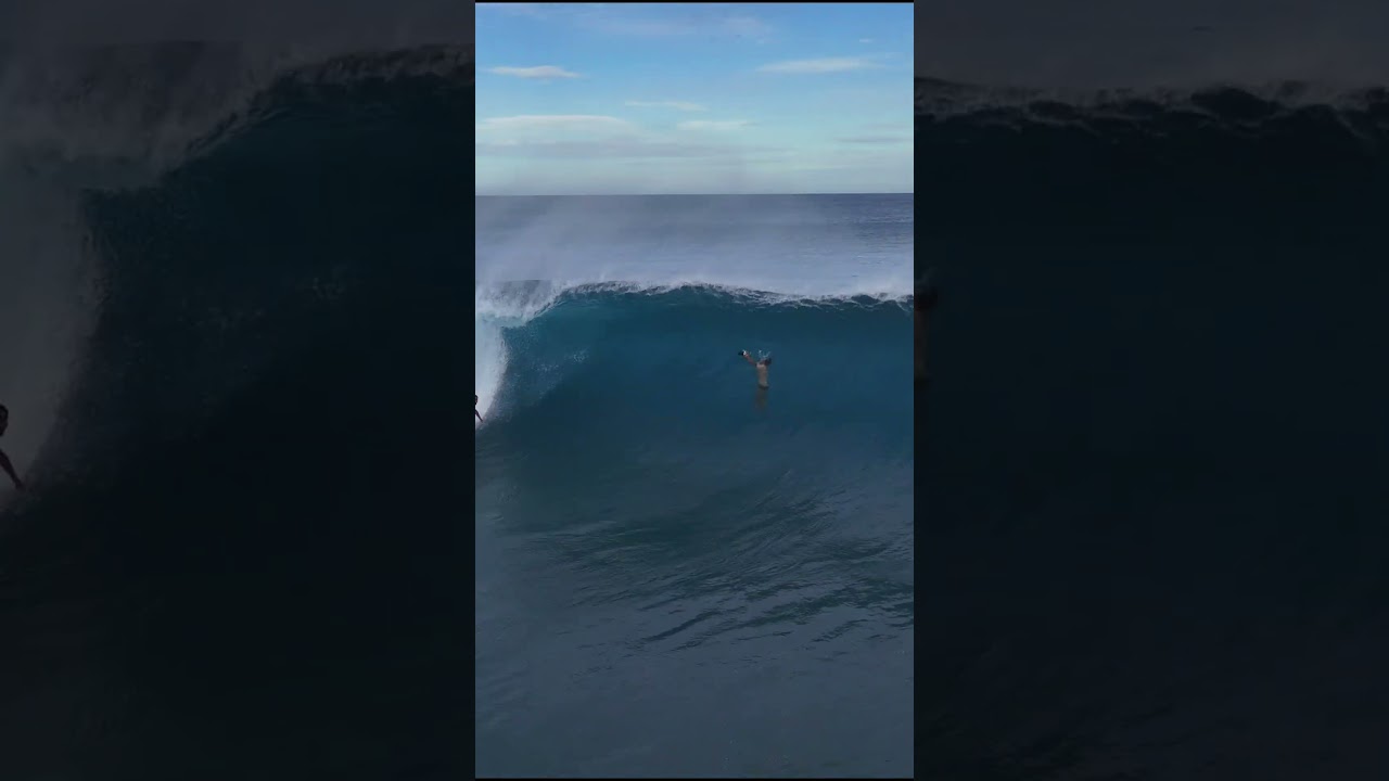 SURFING MENTAWAI IS THIS BEST WAVE IN MENTAWAI #indonesia #mentawai  #luxurysurfresort #surfspots