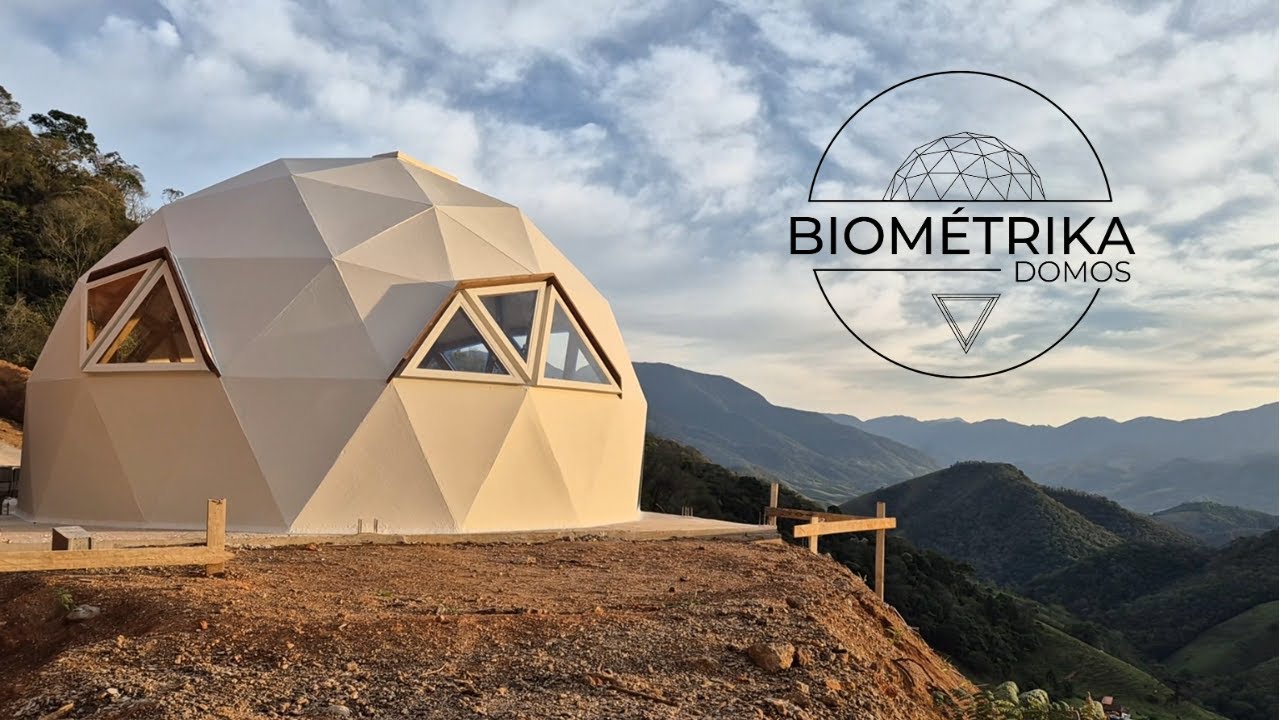 Building a Geodesic Dome - 10 days in 20 minutes (Brazil) / Domo Geodésico - 10 dias em 20 minutos
