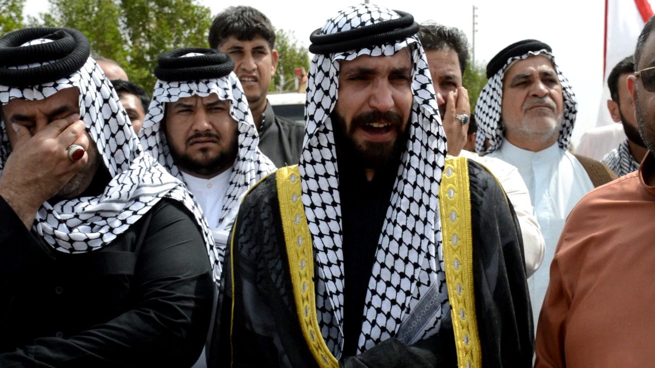 بكاء الشيخ ضرغام على أبيه الشيخ صباح عرمش المالكي شيخ عشيرة بني مالك لشاعر الكبير قيس المالكي