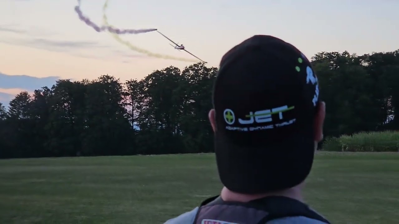 Swift 3.34 ps-models +Jet100 Sunset Showflight @ GliderExpo