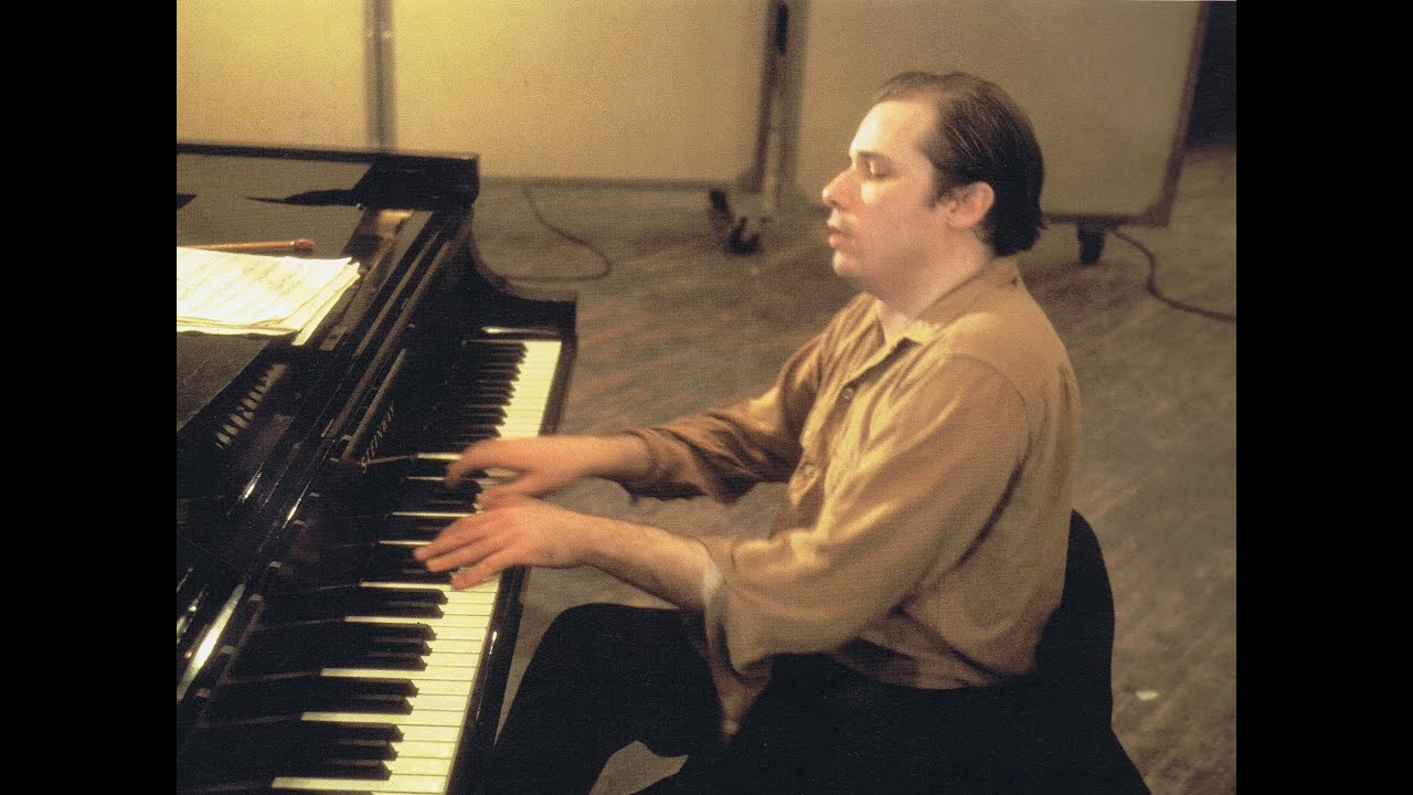 Glenn Gould plays Beethoven Bagatelle in G major Op. 126 No.1 - incredible radio broadcast 1967