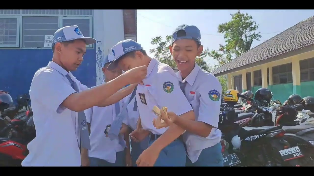 PERUNDUNGAN - Karya Kelas X TO 3 SMK N 1 Randudongkal