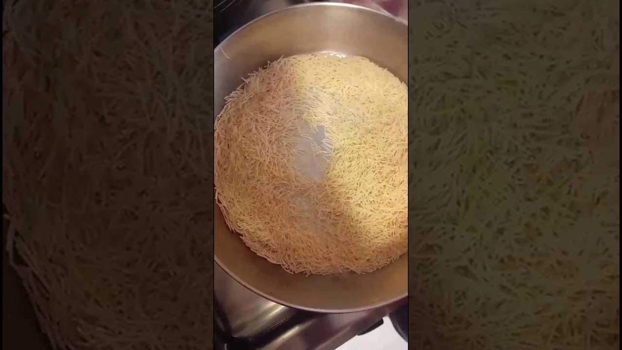 طريقه شوربة الخضار والرز البخاري 