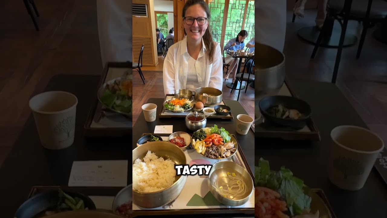 Day one exploring Seoul in South Korea 🇰🇷 #korea #southkoreatravel #travelvlog #seoulkoreatravel