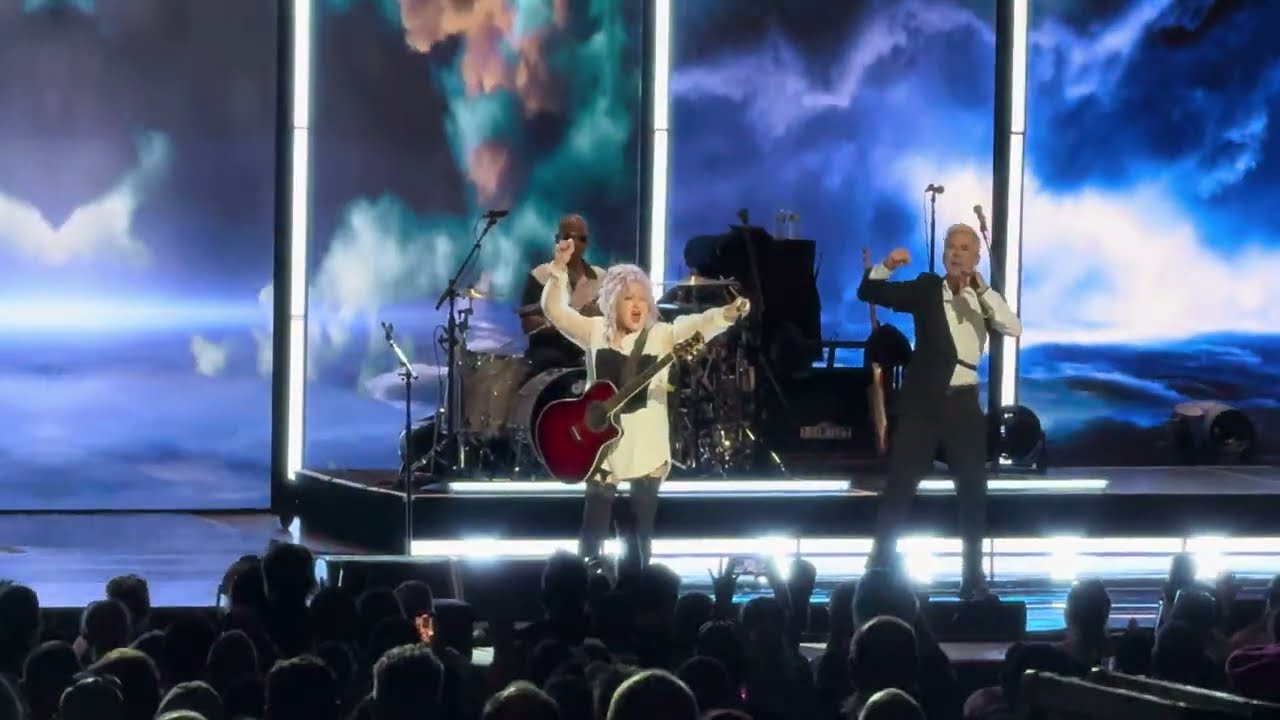 Cyndi Lauper - Sisters of Avalon - Girls Wanna Have Fun Farewell Tour - Cincinnati, OH