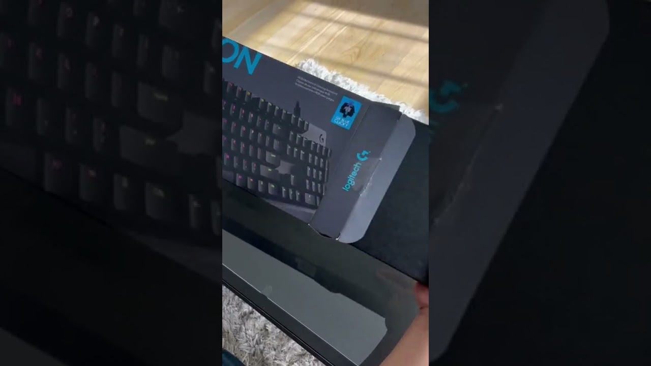 G512 Carbon Unboxing 🤩 #fyp #g512 #logitech #gamingkeyboard #unboxing