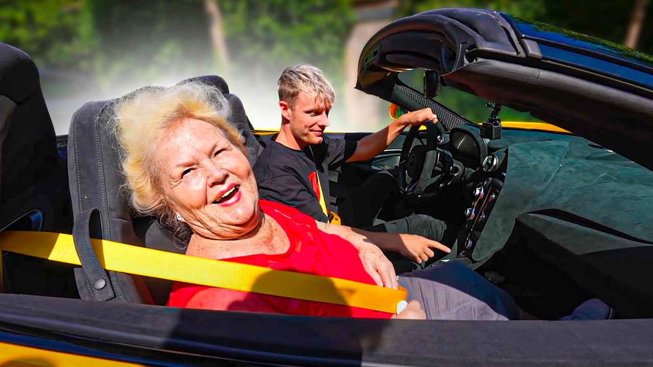 MET DE BUURVROUW VAN 78 JAAR IN DE MCLAREN! DE DAG VAN HAAR LEVEN ❤️ #2923