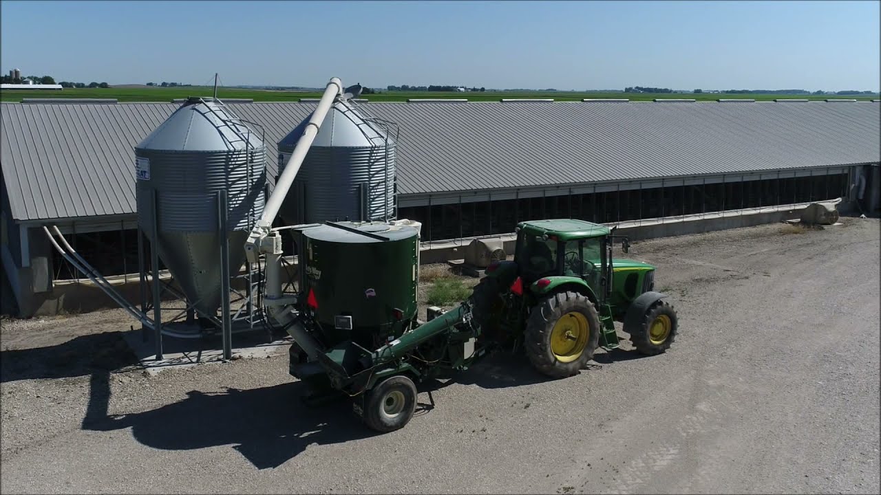 Art's Way 7165 Grinder Mixer