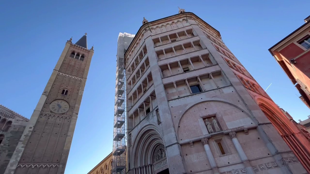 #italy2021.11.29〜30🇮🇹  イタリアの旅　美食の都　パルマ　大聖堂、洗礼堂をお散歩してきました。サッカー・カルチョでお馴染みだったパルマのスタジアムへ